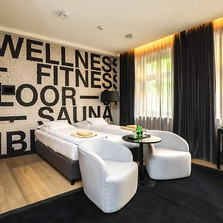 فندق Ilonn Boutique Limanowskiego