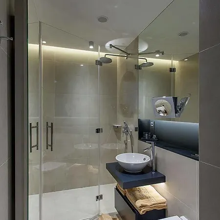 מלון Ilonn Boutique Limanowskiego 4*