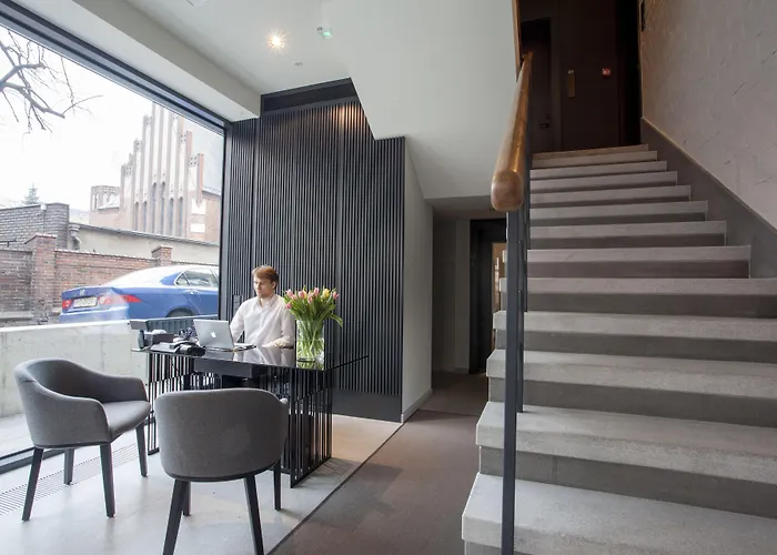 Ilonn Boutique Limanowskiego 4*