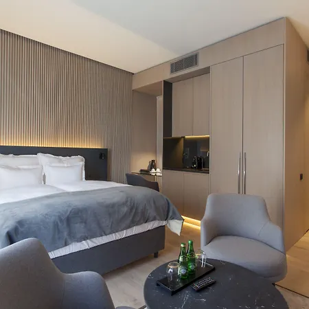 호텔 Ilonn Boutique Limanowskiego 4*