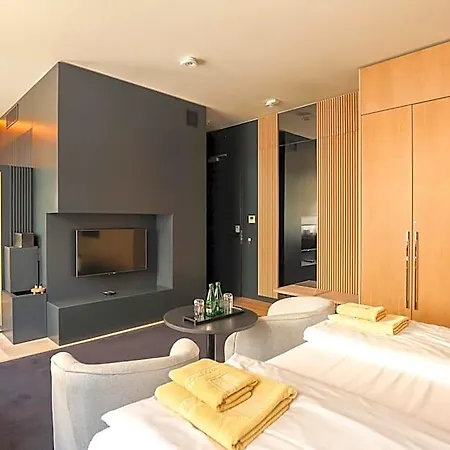Ilonn Boutique Limanowskiego 호텔 4*