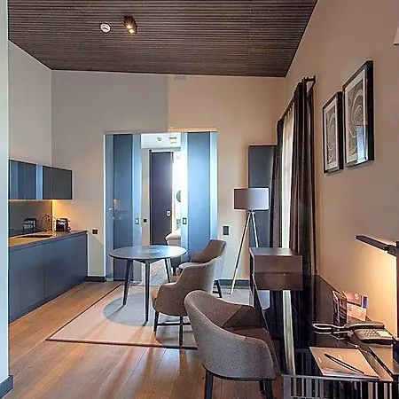 Ilonn Boutique Limanowskiego Hotel