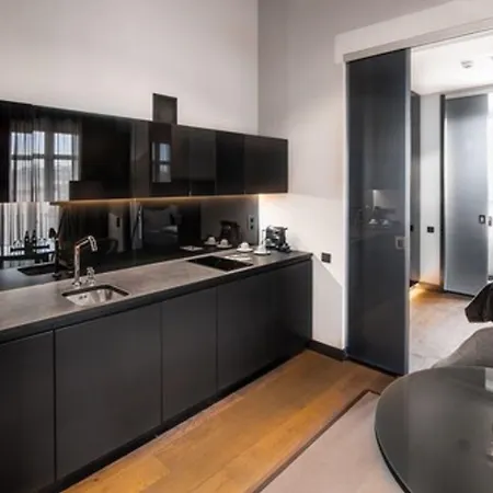 Ilonn Boutique Limanowskiego 4* Poznań