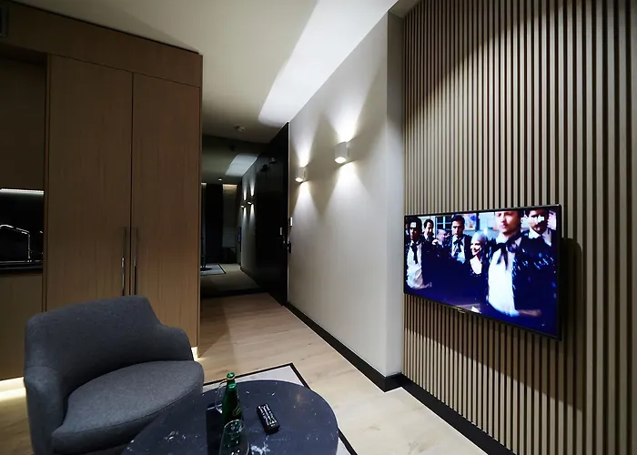 Ilonn Boutique Limanowskiego 4*